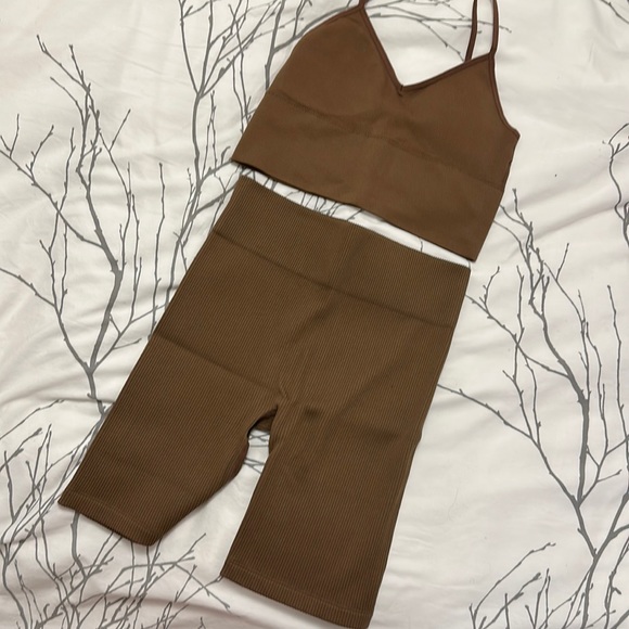 Dynamite two piece set - Picture 1 of 3